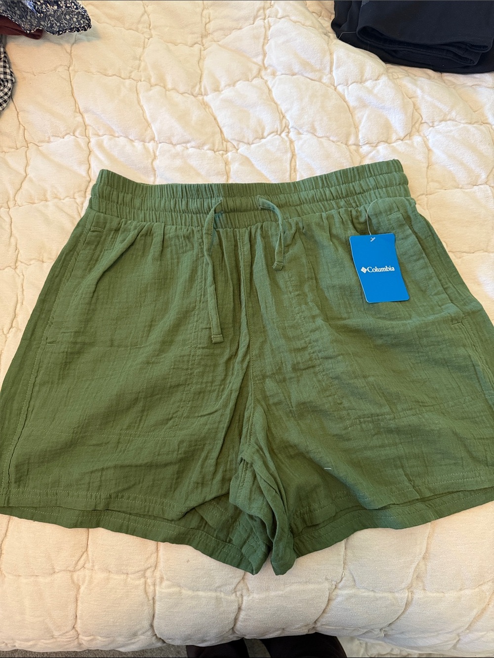 NWT Columbia Women's Olive Drawstring Athletic Shorts